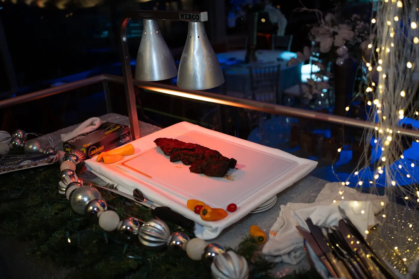 Carving station under the lights
